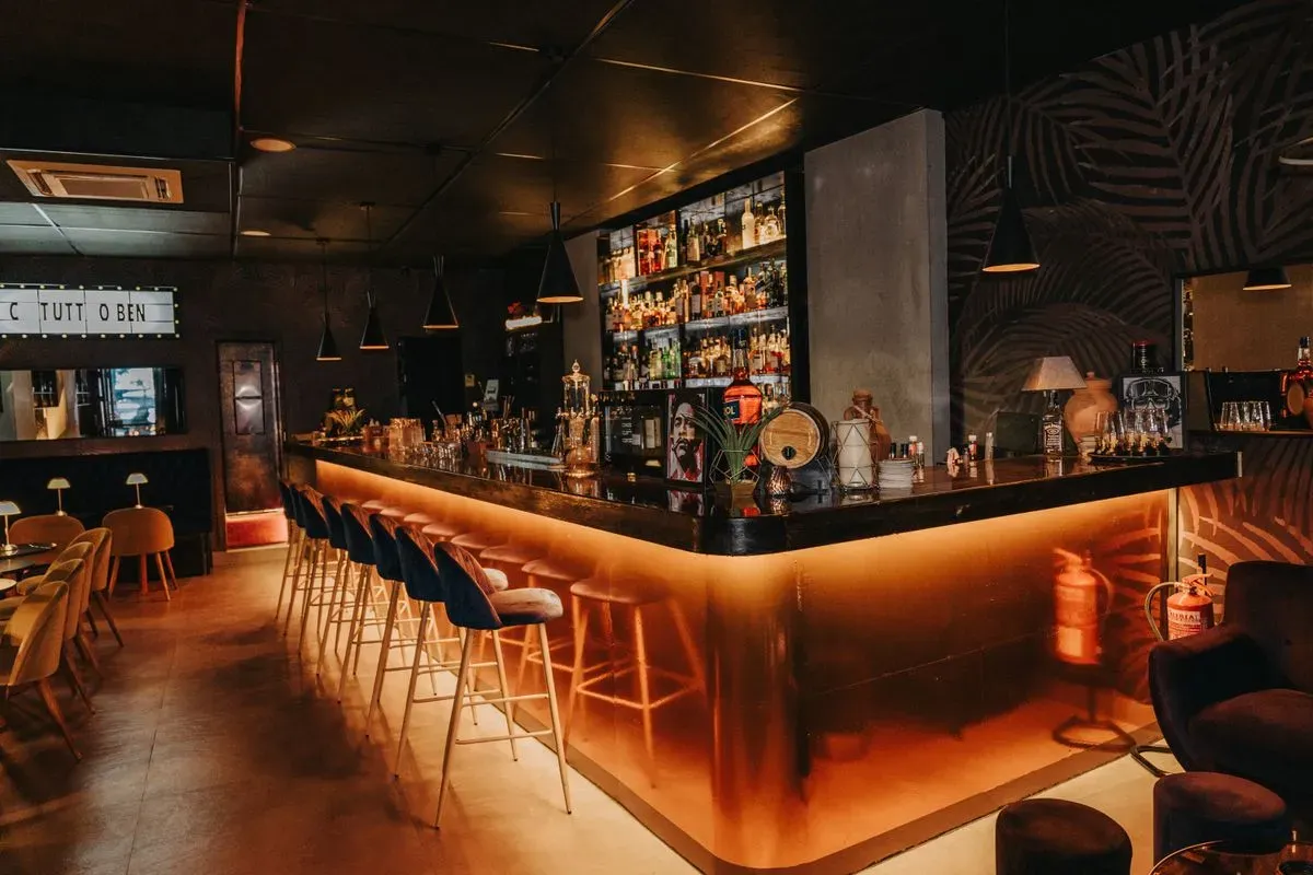Bar Ambience
