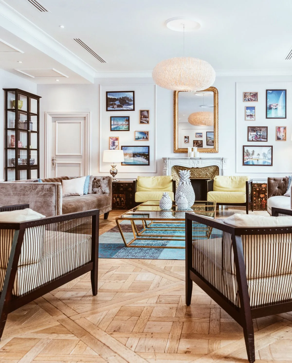 Luxury Living Room