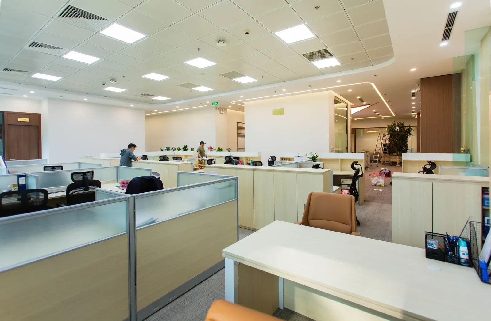 Bright Workspaces